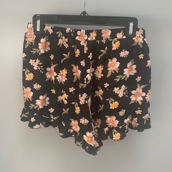 Soft shorts - Picture 2 of 4